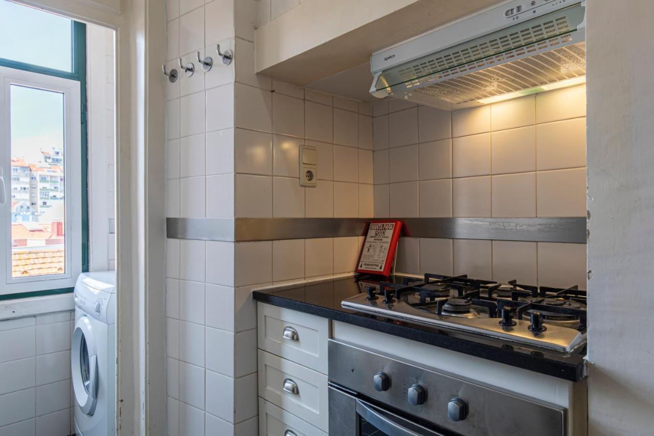 Typical 2Bdr Apartment In Lisbon By Lovelystay Kültér fotó