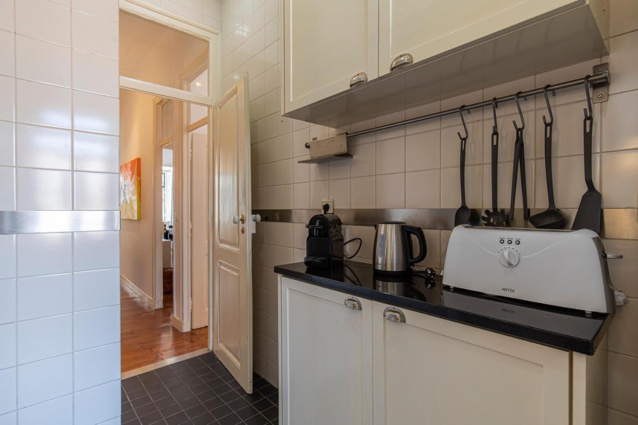 Typical 2Bdr Apartment In Lisbon By Lovelystay Kültér fotó